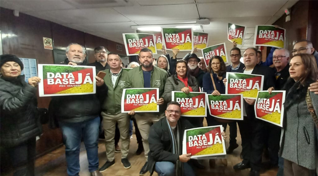 Com pressão dos servidores, PEC da Data-Base avança na Assembleia Legislativa